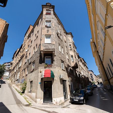 Old Town Colorful Two-Bedroom Apartment サラエヴォ エクステリア 写真