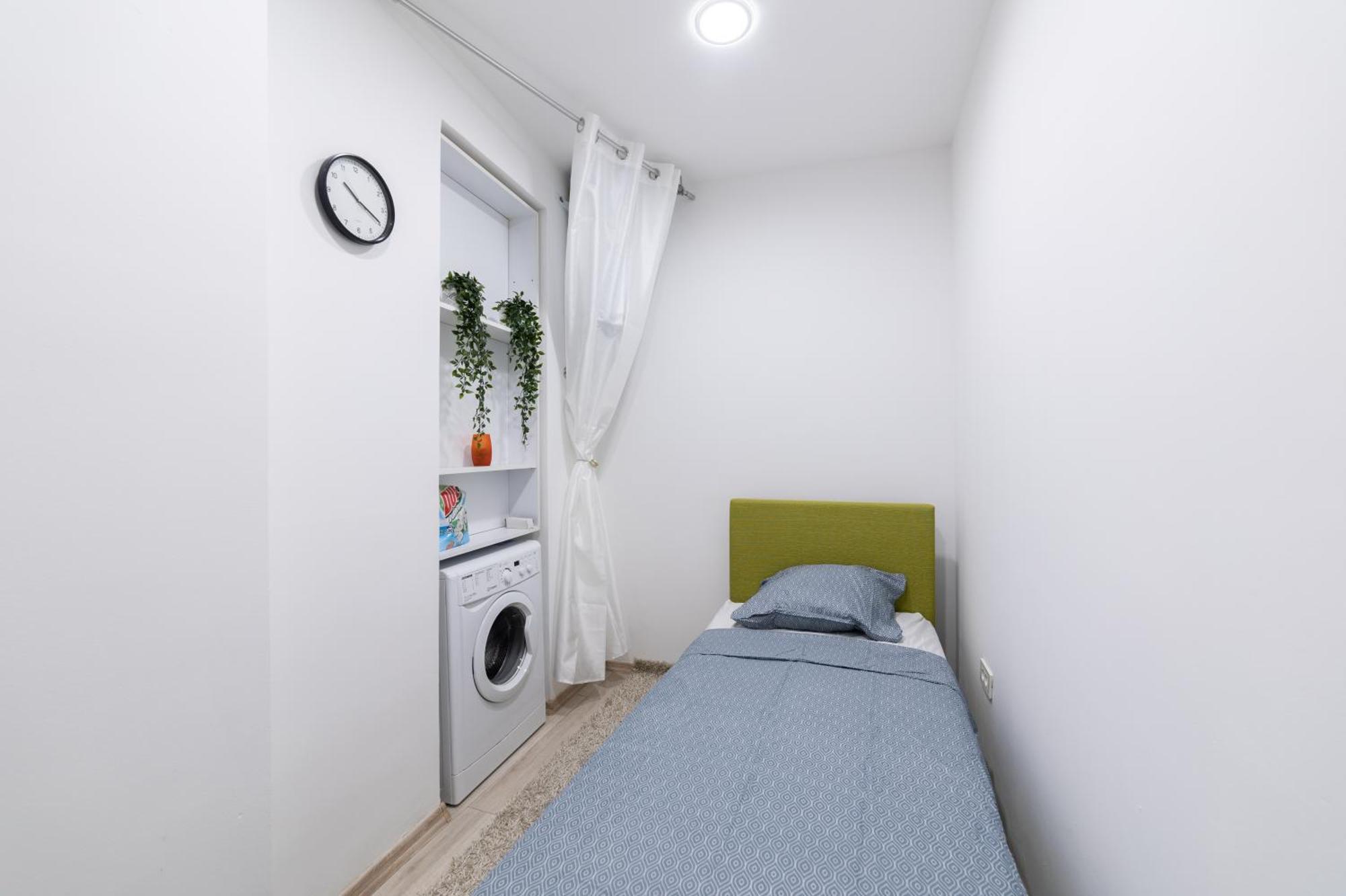 Old Town Colorful Two-Bedroom Apartment サラエヴォ エクステリア 写真