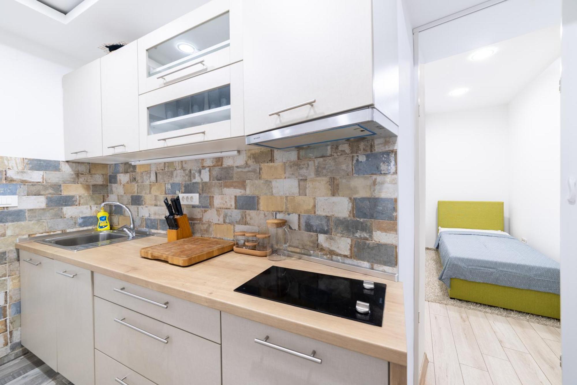Old Town Colorful Two-Bedroom Apartment サラエヴォ エクステリア 写真